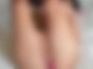 suzysuz's Live Sex Cam Show