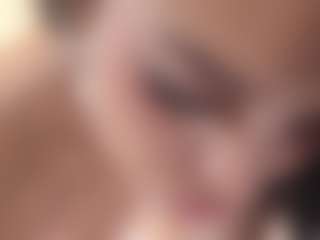 suzysuz's Live Sex Cam Show