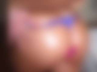 Live cam show with suzysuz - Role Play on livesuperchat.net