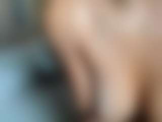 suzysuz's Live Sex Cam Show