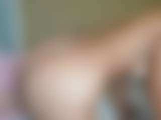 suzysuz's Live Sex Cam Show