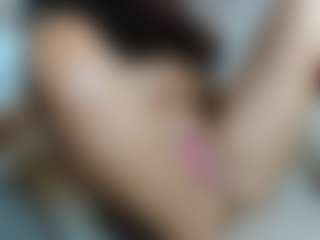 suzysuz's Live Sex Cam Show