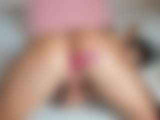 suzysuz's Live Sex Cam Show