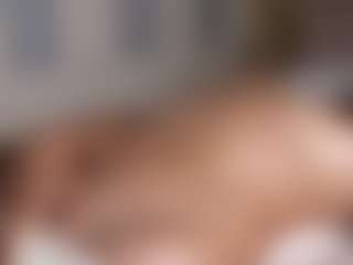 suzysuz's Live Sex Cam Show