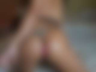 suzysuz's Live Sex Cam Show