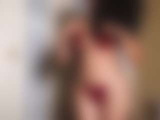 suzysuz's Live Sex Cam Show