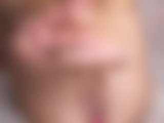 suzysuz's Live Sex Cam Show
