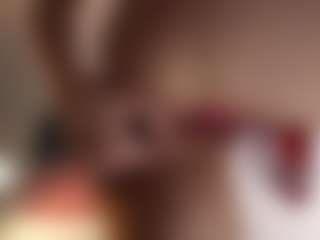 Live cam show with Carol-Gordon - Gagging on galaxygirlnitro.com