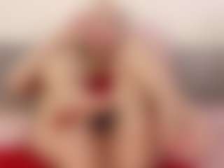 Live cam show with Carol-Gordon - Blonde Hair on milfzrlive.com