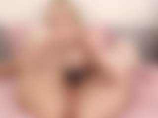 Live cam show with Carol-Gordon - Gagging on Camsoda