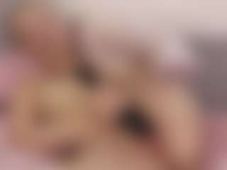 Live cam show with Carol-Gordon - Double Penetration on Camsoda