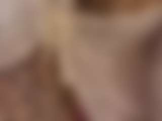 Live cam show with Carol-Gordon - Gagging on Camsoda