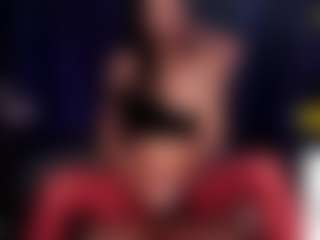 Live cam show with EllieDarlyn - MILF on Soda Cam