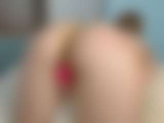 Sensual petite girl foxie's Live Sex Cam Show