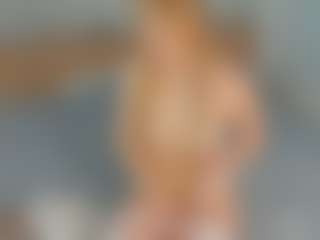 Sensual petite girl foxie's Live Sex Cam Show