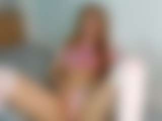 Sensual petite girl foxie's Live Sex Cam Show