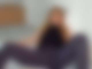 Sensual petite girl foxie's Live Sex Cam Show