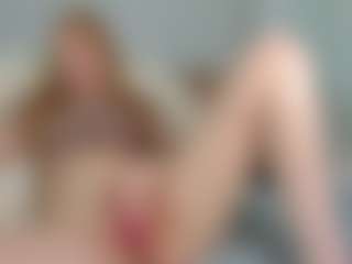 Sensual petite girl foxie's Live Sex Cam Show