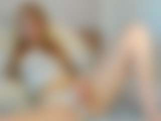 Sensual petite girl foxie's Live Sex Cam Show