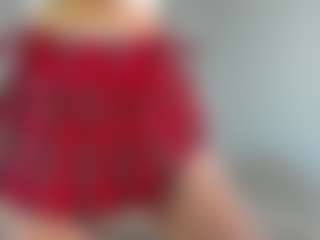 Sensual petite girl foxie's Live Sex Cam Show
