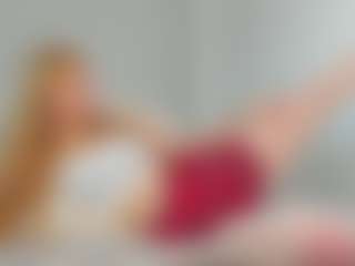 Sensual petite girl foxie's Live Sex Cam Show