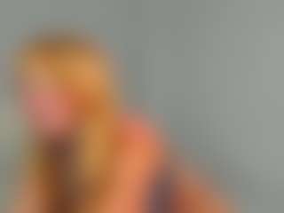 Sensual petite girl foxie's Live Sex Cam Show
