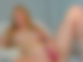 Sensual petite girl foxie's Live Sex Cam Show