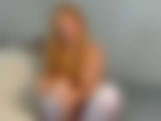 Sensual petite girl foxie's Live Sex Cam Show