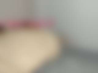 Sensual petite girl foxie's Live Sex Cam Show