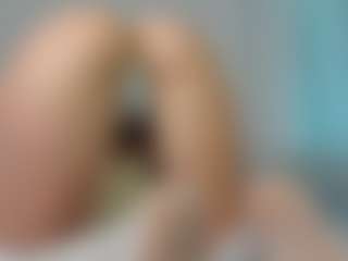 Sensual petite girl foxie's Live Sex Cam Show