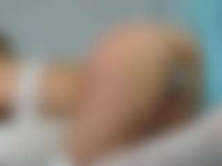 Sensual petite girl foxie's Live Sex Cam Show