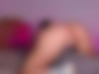 Sensual petite girl foxie's Live Sex Cam Show