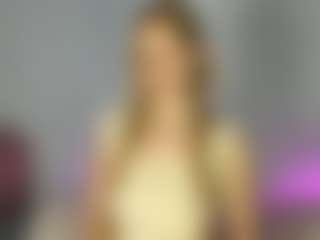 Sensual petite girl foxie's Live Sex Cam Show