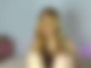 Sensual petite girl foxie's Live Sex Cam Show