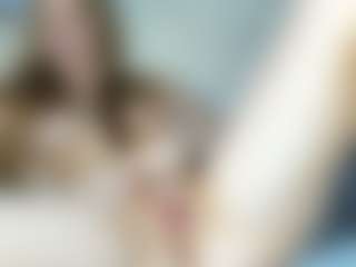 Sensual petite girl foxie's Live Sex Cam Show
