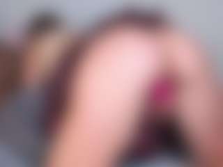 Sensual petite girl foxie's Live Sex Cam Show
