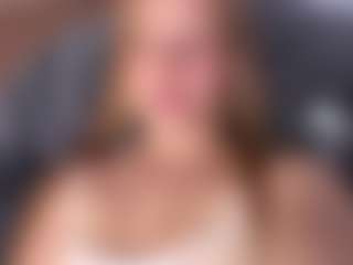 Sensual petite girl foxie's Live Sex Cam Show