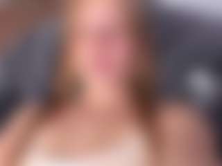 Sensual petite girl foxie's Live Sex Cam Show