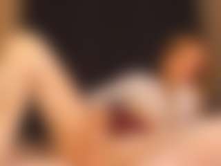 Sensual petite girl foxie's Live Sex Cam Show
