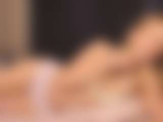 Sensual petite girl foxie's Live Sex Cam Show