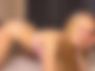 Sensual petite girl foxie's Live Sex Cam Show