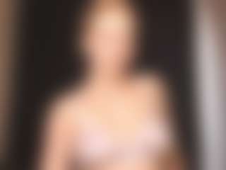 Sensual petite girl foxie's Live Sex Cam Show