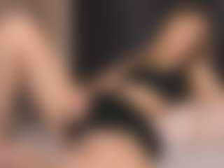 Sensual petite girl foxie's Live Sex Cam Show