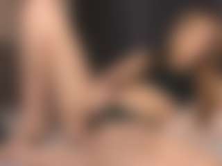 Sensual petite girl foxie's Live Sex Cam Show