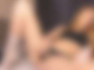 Sensual petite girl foxie's Live Sex Cam Show