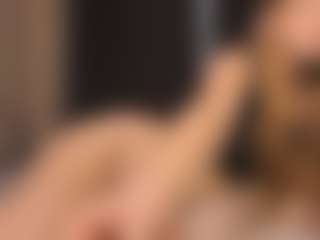 Sensual petite girl foxie's Live Sex Cam Show