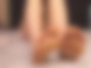 Sensual petite girl foxie's Live Sex Cam Show
