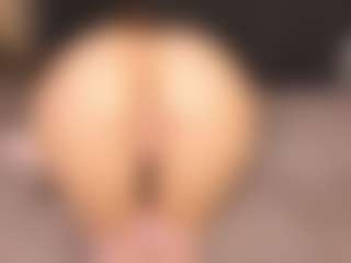 Sensual petite girl foxie's Live Sex Cam Show