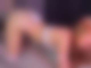 Sensual petite girl foxie's Live Sex Cam Show