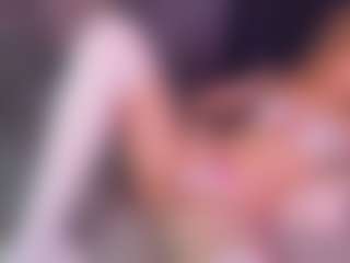 Sensual petite girl foxie's Live Sex Cam Show
